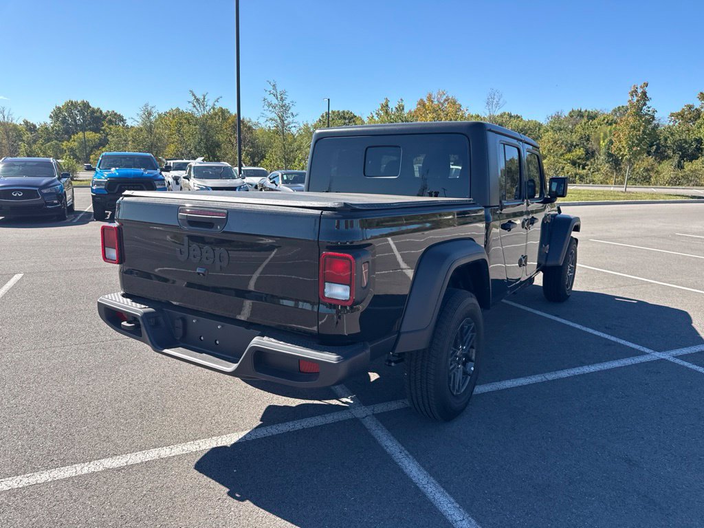 New 2026 Jeep Gladiator Sport w/ Dual Top Group AWD/4WD image 7