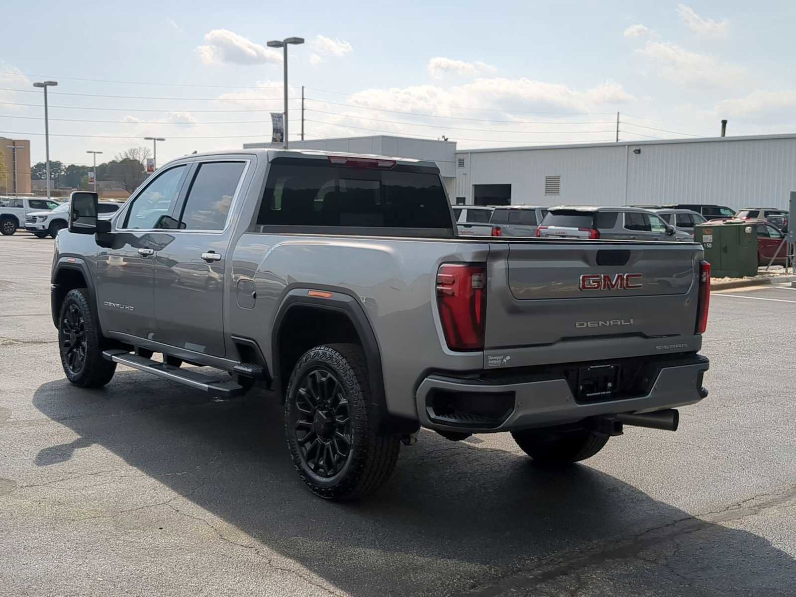 Used 2025 GMC Sierra 2500 Denali w/ Denali Reserve Package image 6