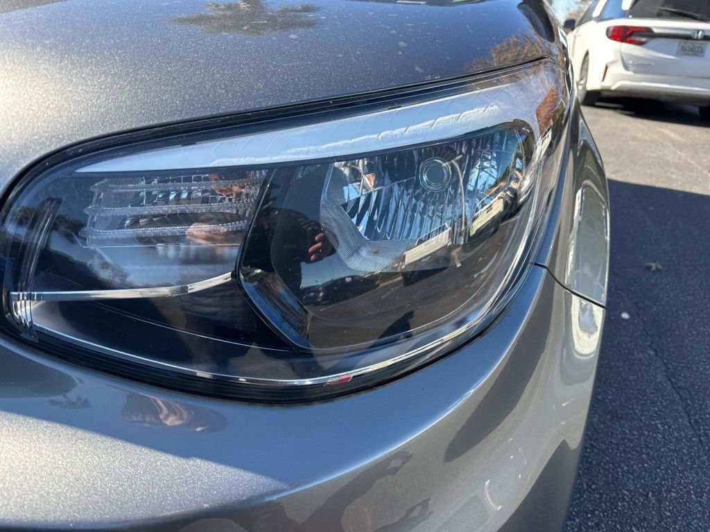 Used 2019 Kia Soul image 9