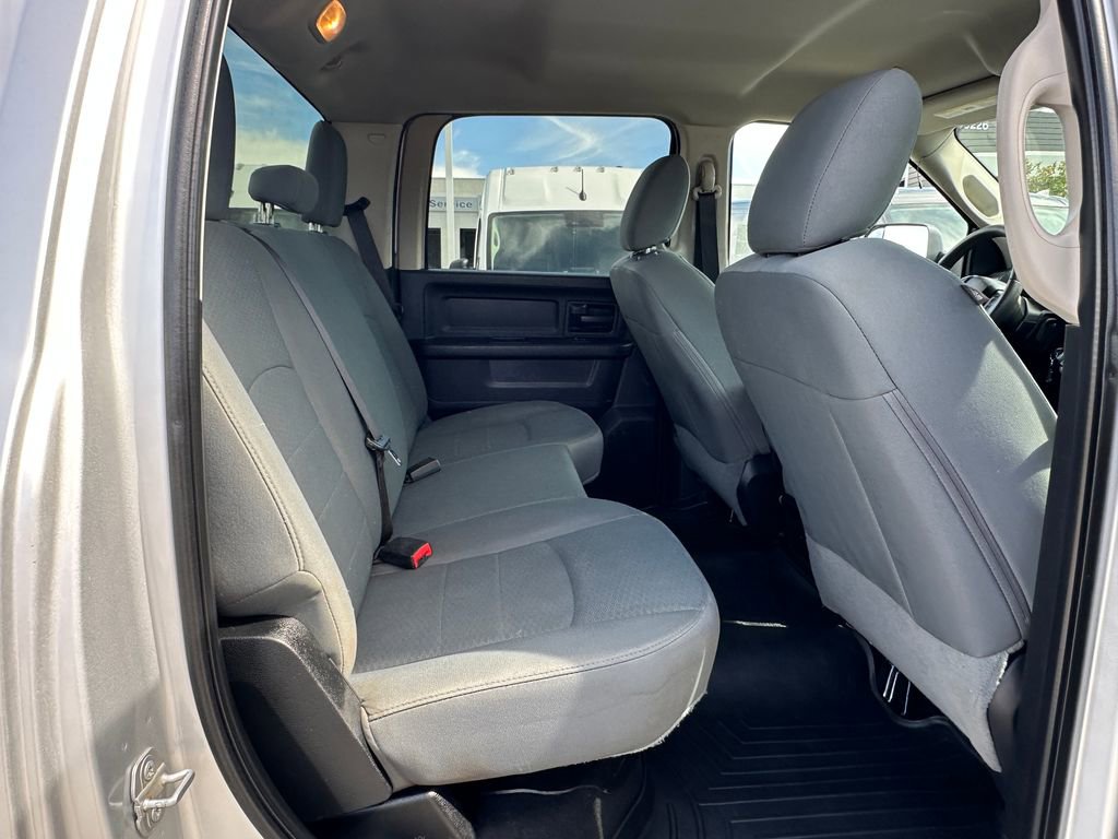 Used 2018 RAM 3500 Tradesman w/ Chrome Appearance Group image 19