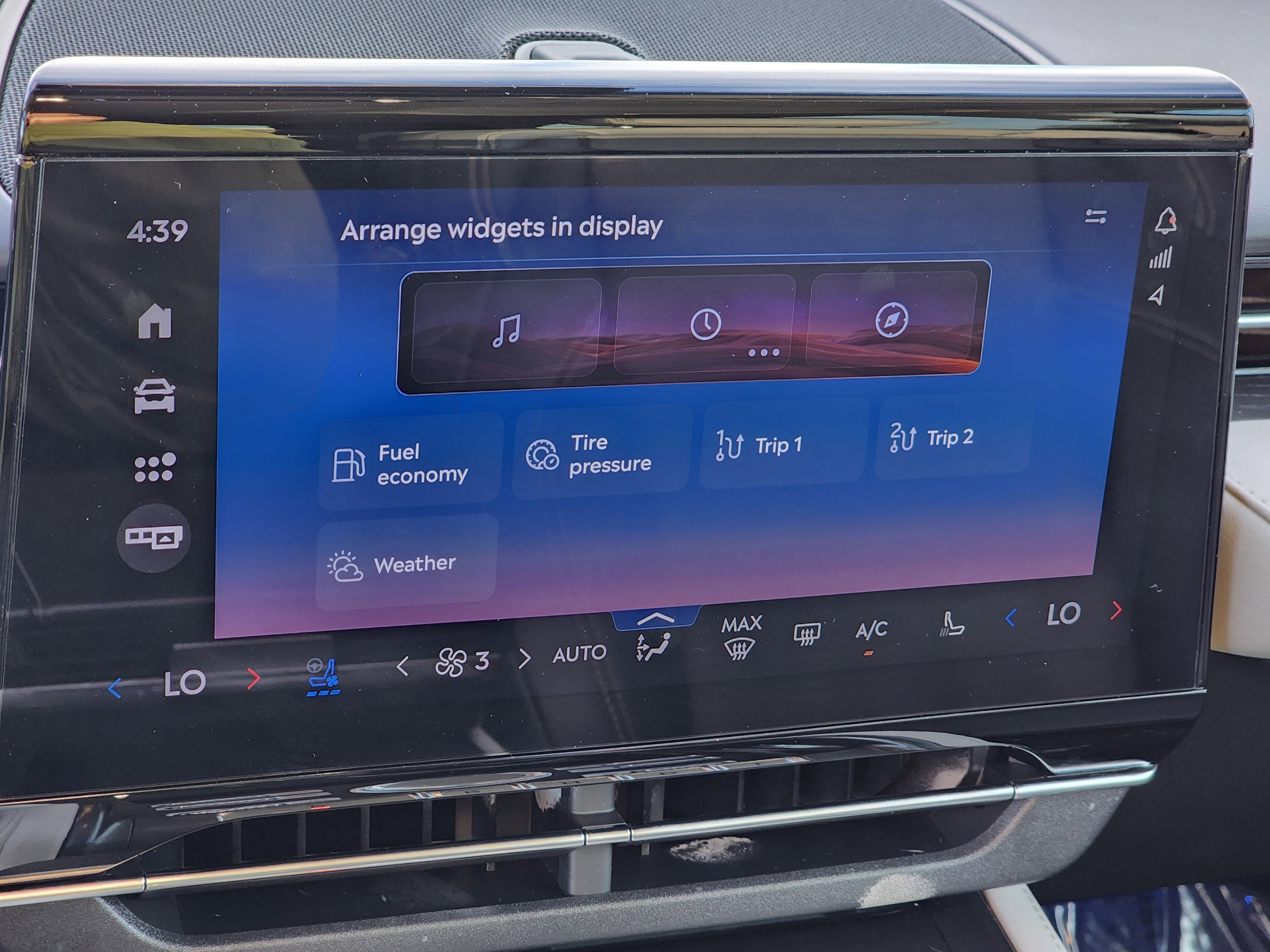 Used 2024 Lincoln Nautilus Reserve image 21