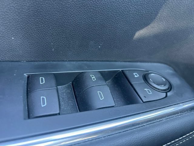 Used 2025 GMC Acadia Elevation AWD/4WD image 28