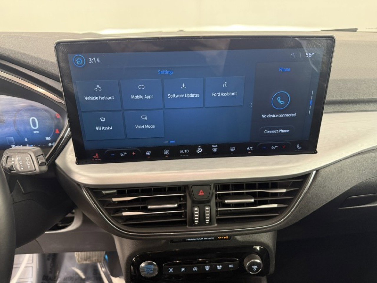 Used 2024 Ford Escape Platinum image 18