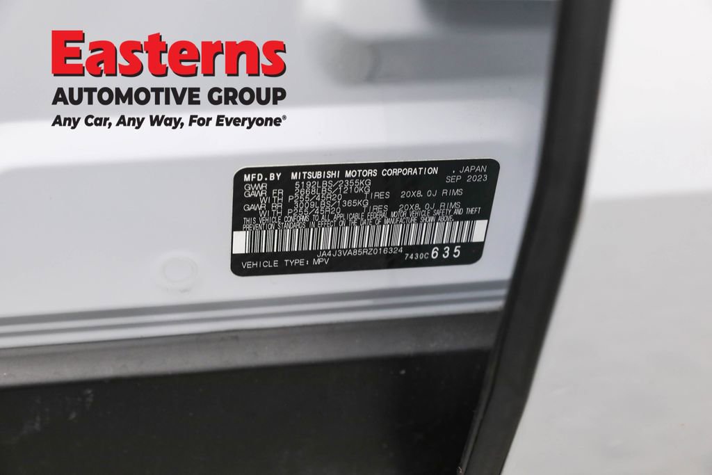 Used 2024 Mitsubishi Outlander SE image 36