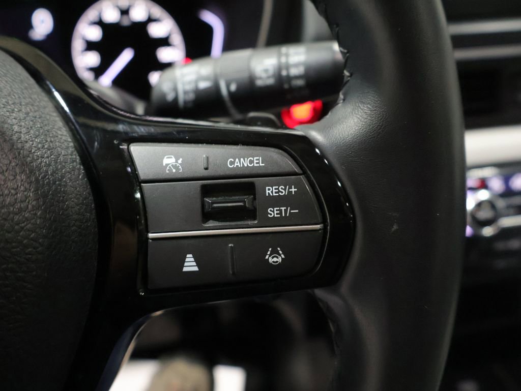 Used 2025 Honda Pilot Touring image 37