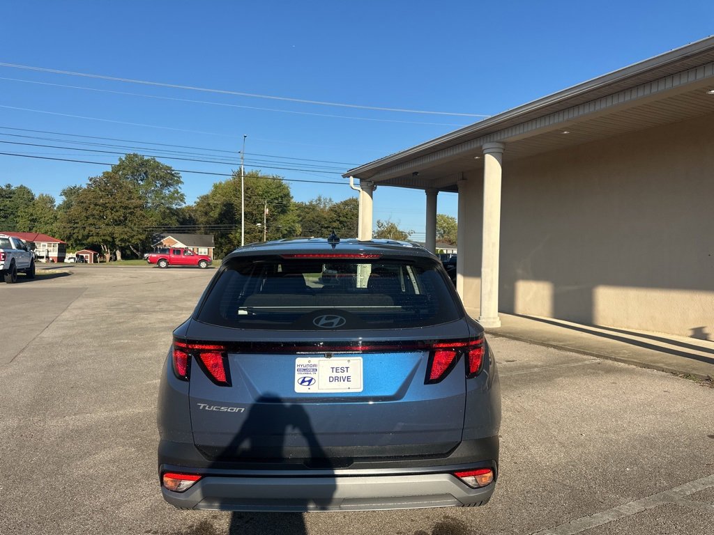 New 2026 Hyundai Tucson SE image 7