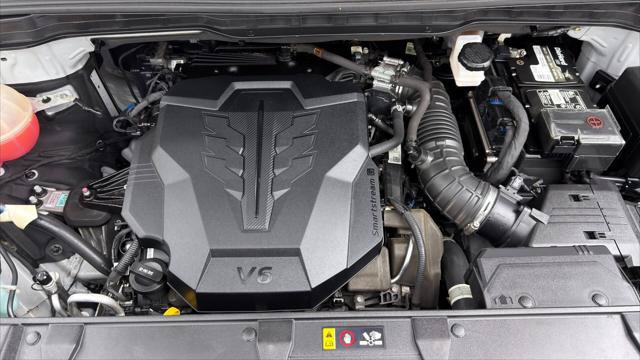 Used 2022 Kia Carnival SX FWD image 37