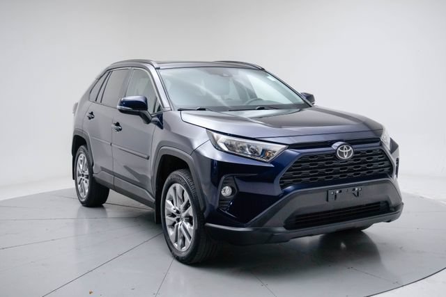 Used 2021 Toyota RAV4 XLE Premium AWD/4WD image 23