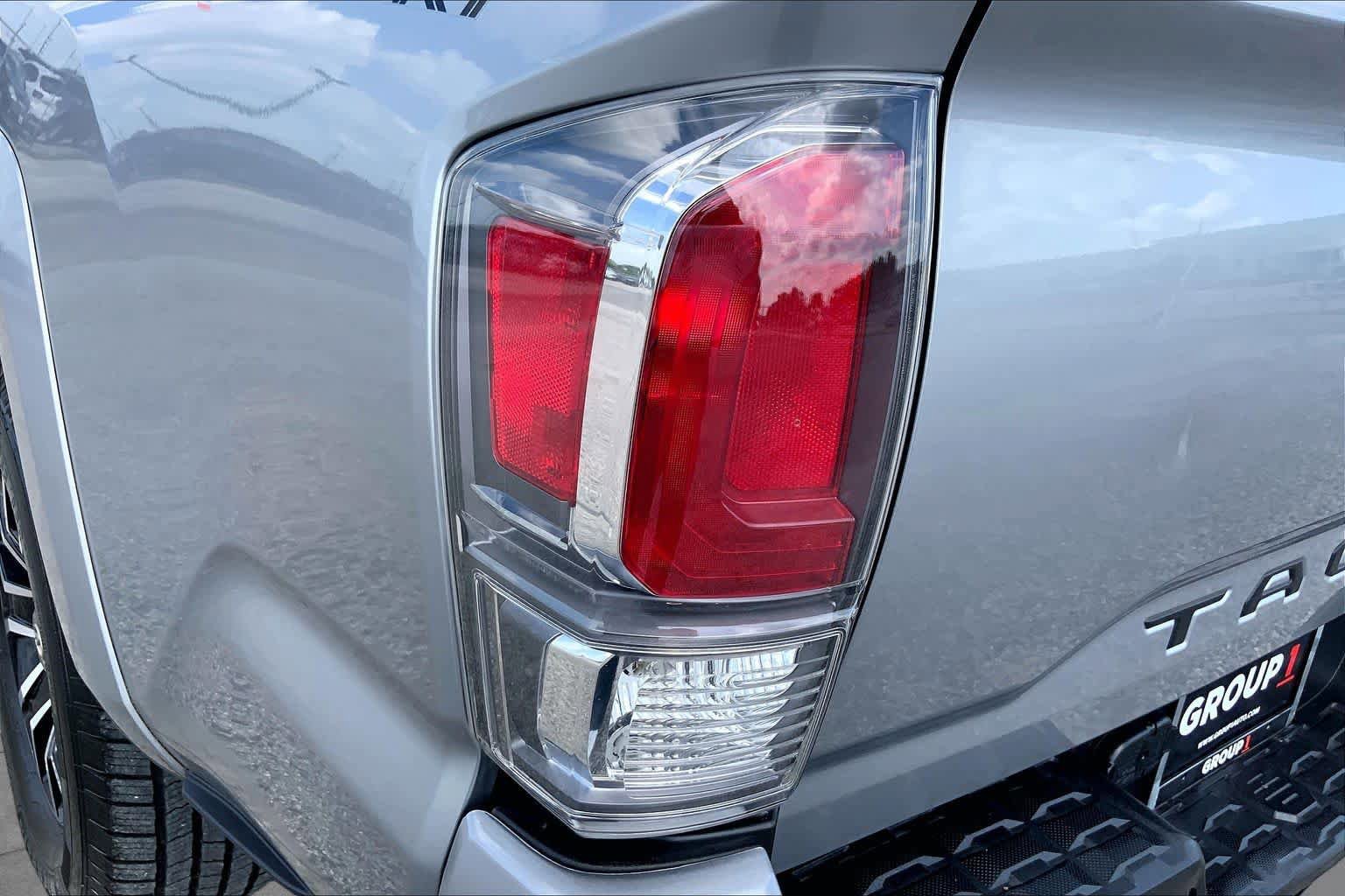 Used 2021 Toyota Tacoma TRD Sport w/ Technology Package RWD image 28