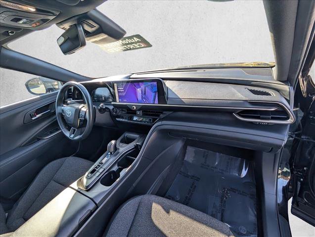 Used 2023 Toyota Crown XLE image 21
