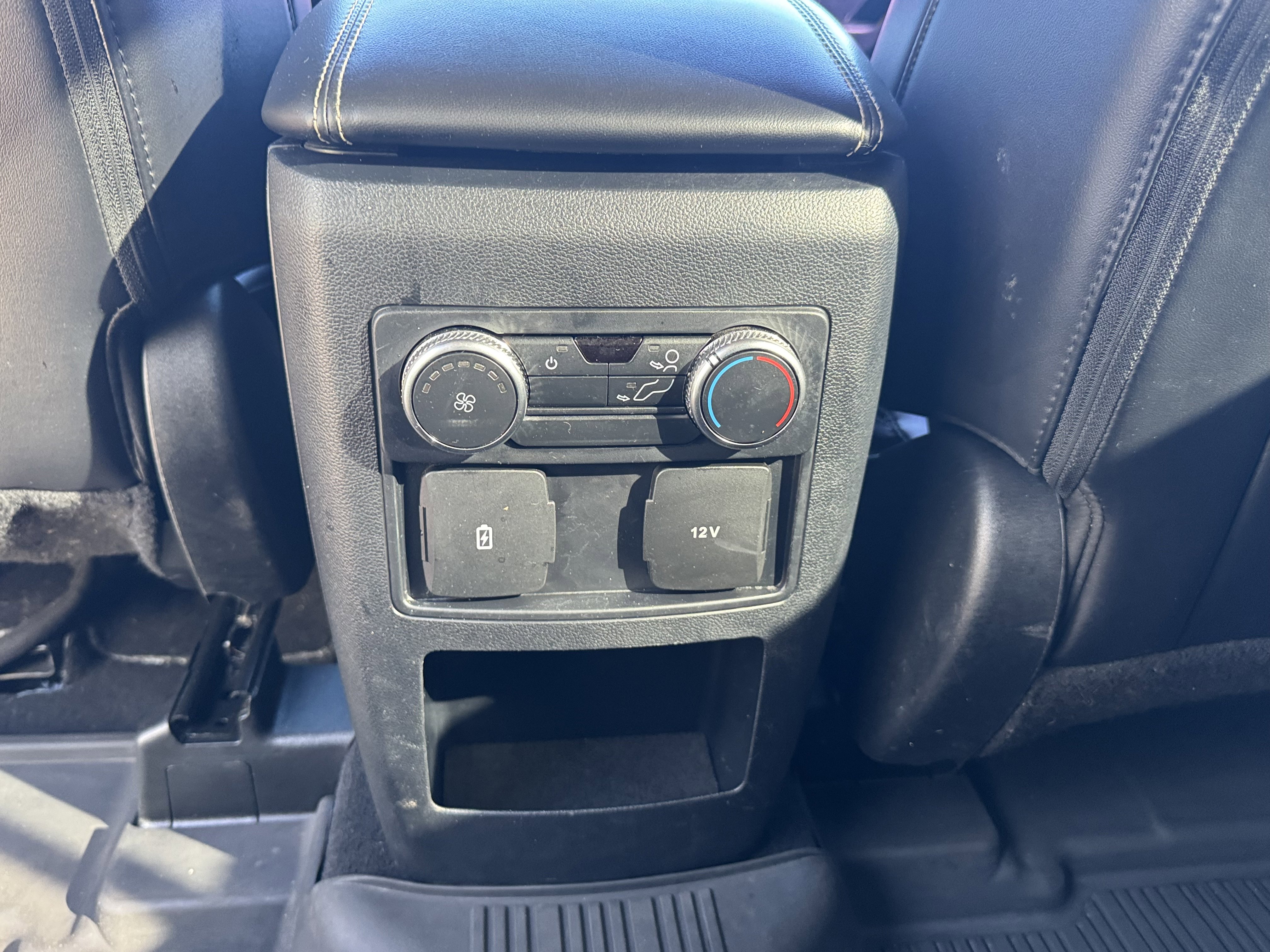 Used 2021 Ford Explorer XLT w/ Equipment Group 202A image 10