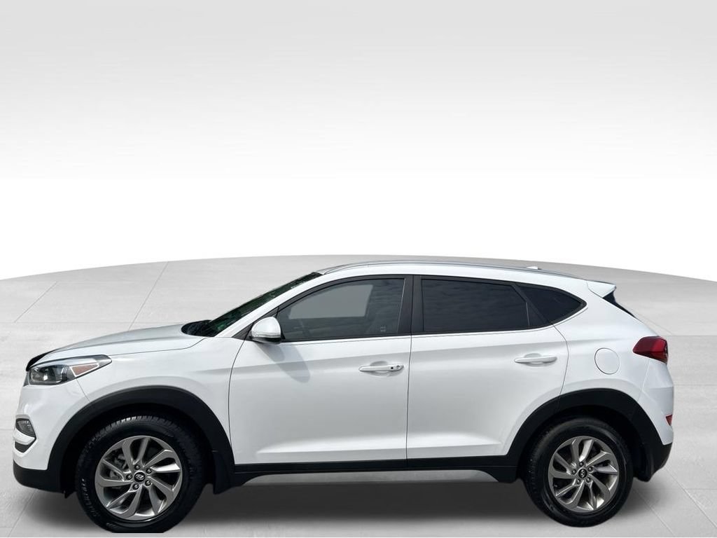 Used 2018 Hyundai Tucson SEL Plus w/ Cargo Package FWD image 2