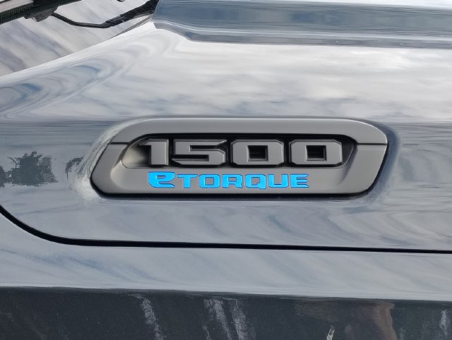 New 2026 RAM 1500 Big Horn w/ Night Edition AWD/4WD image 4