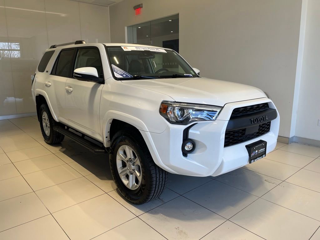 Used 2023 Toyota 4Runner SR5 Premium w/ Moonroof Package AWD/4WD image 10