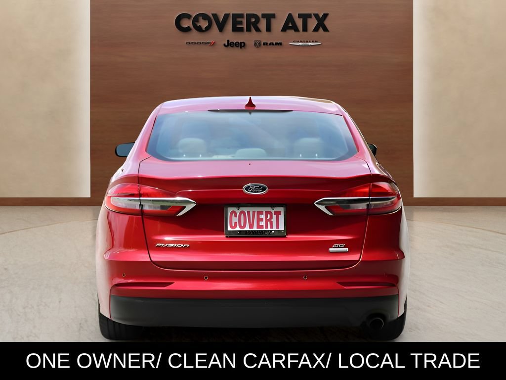 Used 2020 Ford Fusion SE FWD image 4
