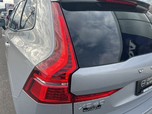 Certified 2025 Volvo XC60 B5 Plus image 10