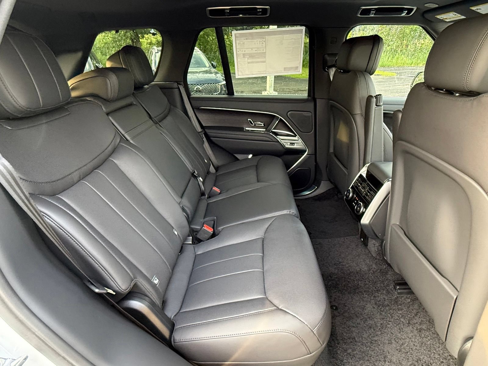 New 2026 Land Rover Range Rover SE AWD/4WD image 17