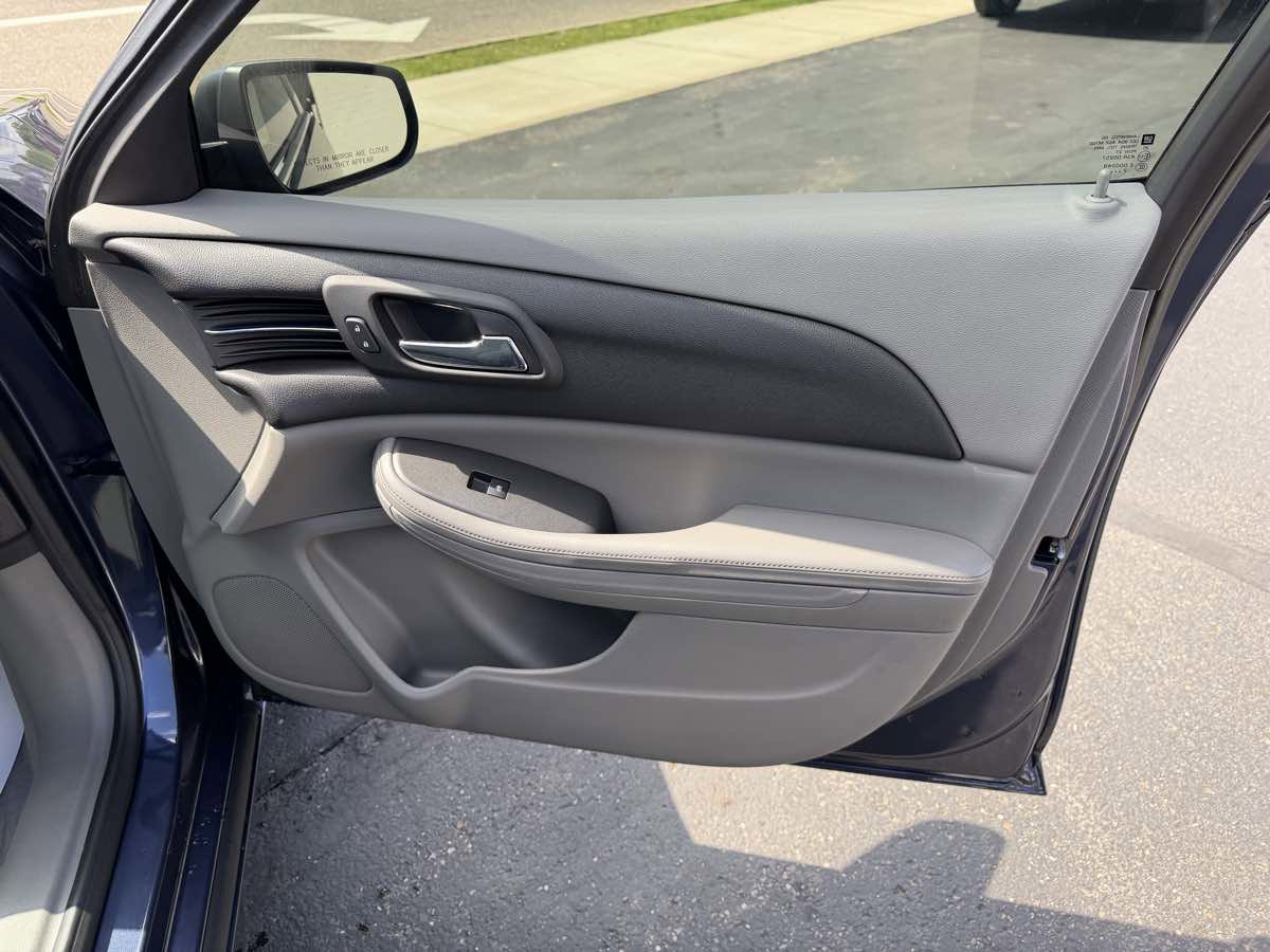 Used 2013 Chevrolet Malibu LS w/ Protection Package FWD image 20