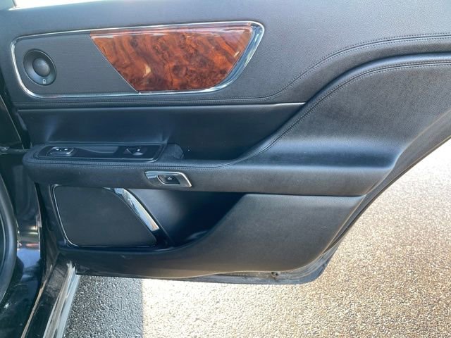 Used 2020 Lincoln Continental Reserve image 36