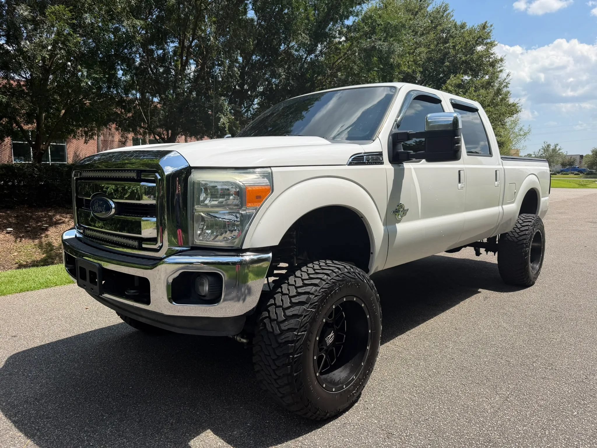 Used 2014 Ford F250 XLT AWD/4WD image 2