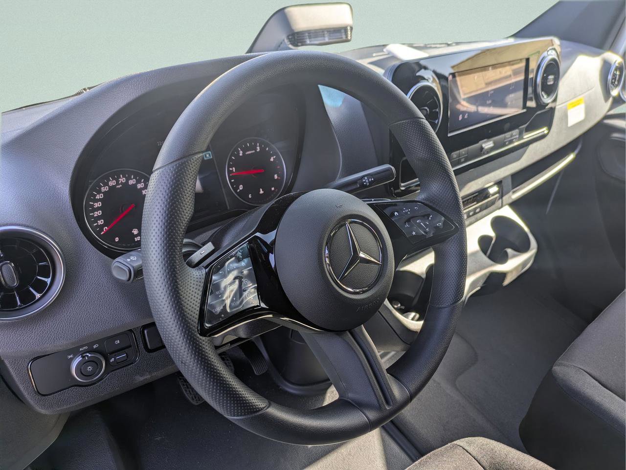 New 2025 Mercedes-Benz Sprinter 2500 image 4