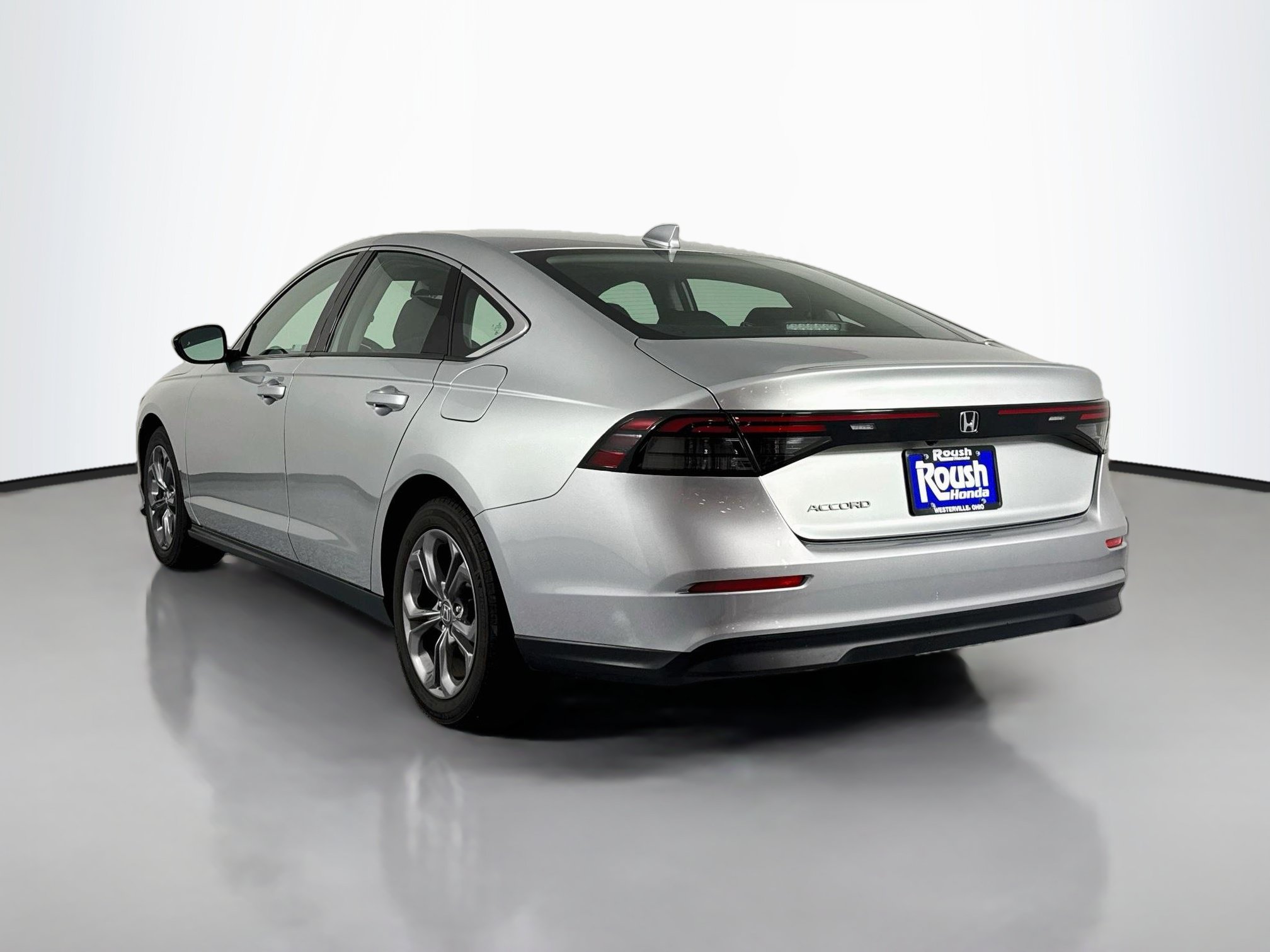 Certified 2024 Honda Accord EX image 7