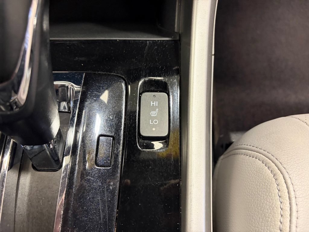 Used 2017 Honda Accord Touring image 25