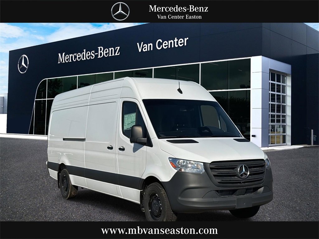 New 2025 Mercedes-Benz Sprinter 2500 image 1