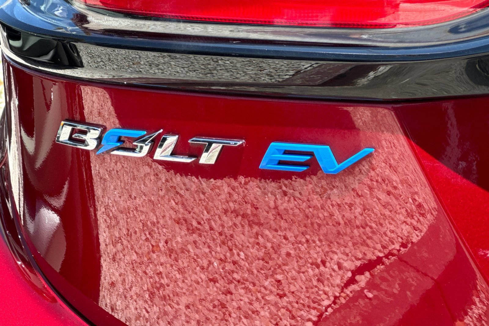 Used 2023 Chevrolet Bolt LT w/ Infotainment Package FWD image 47