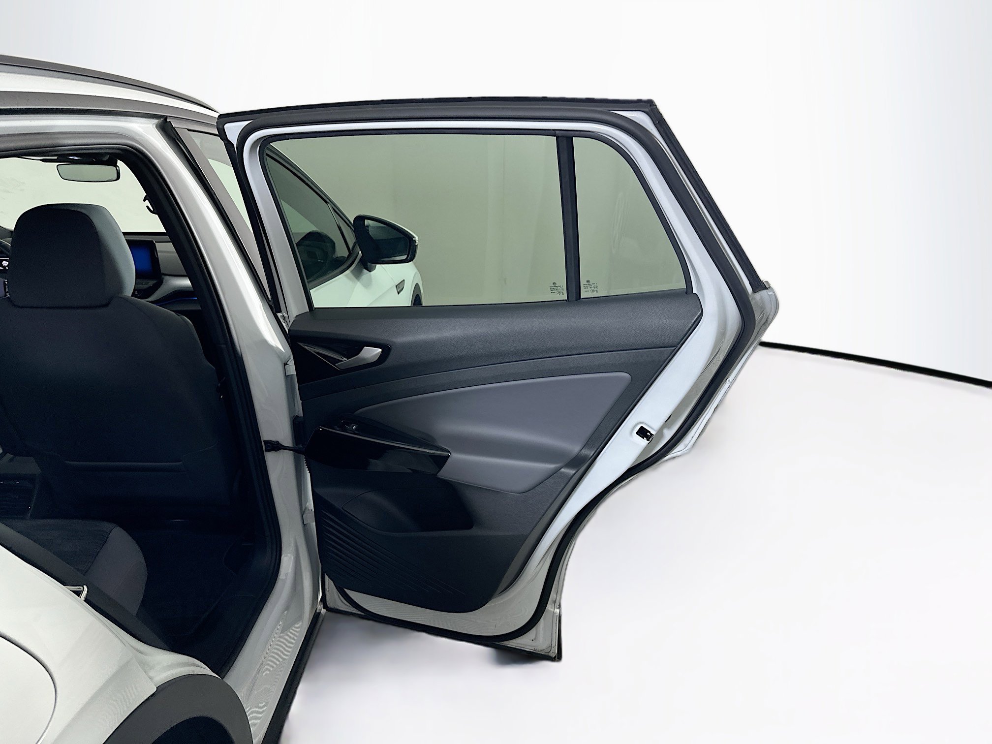 Used 2022 Volkswagen ID.4 Pro RWD image 29