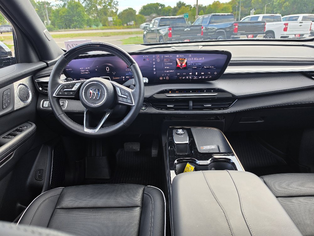 Used 2026 Buick Enclave Avenir w/ Super Cruise Package AWD/4WD image 6