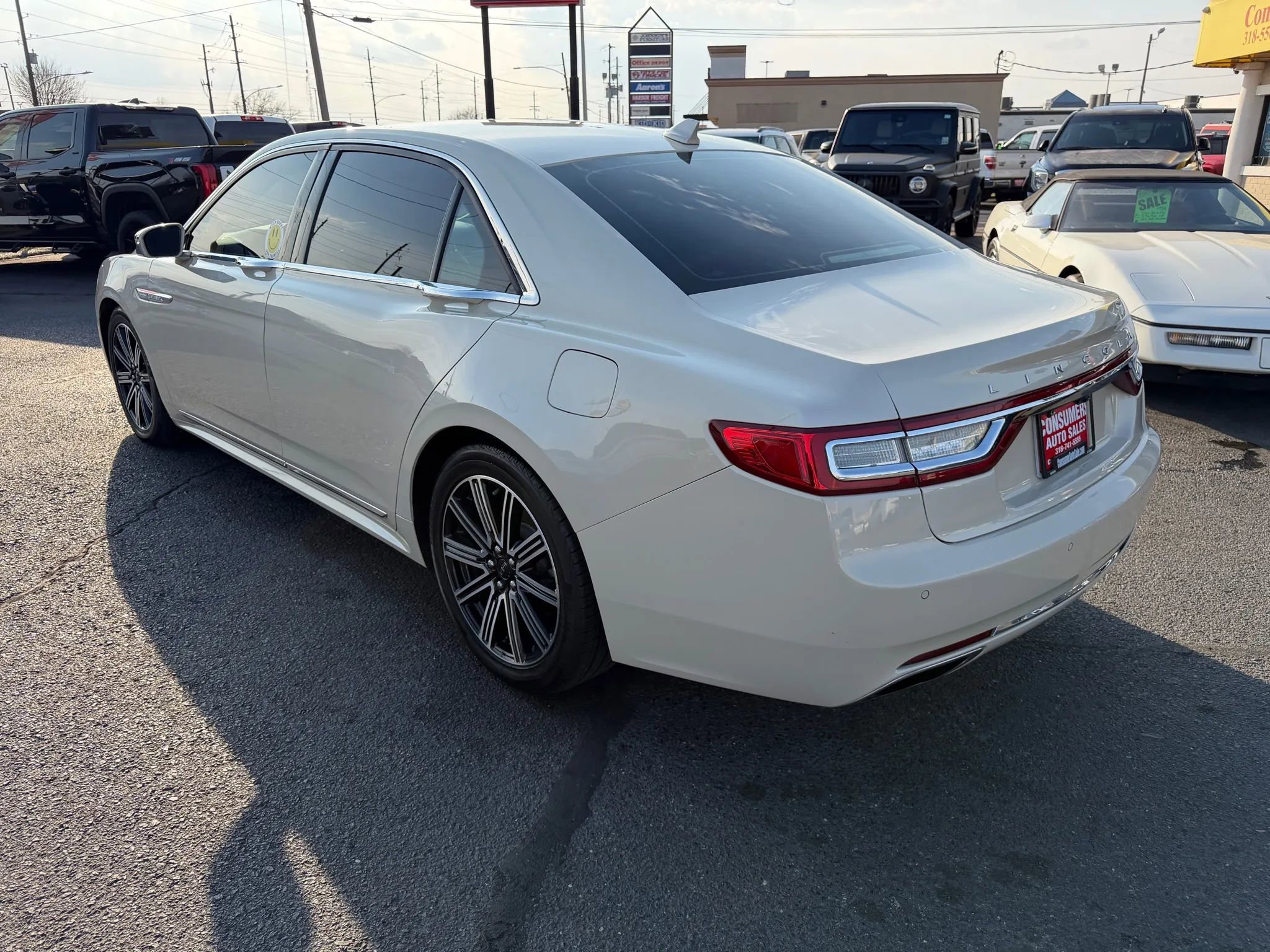 Used 2018 Lincoln Continental Reserve w/ Continental Climate Package FWD image 21