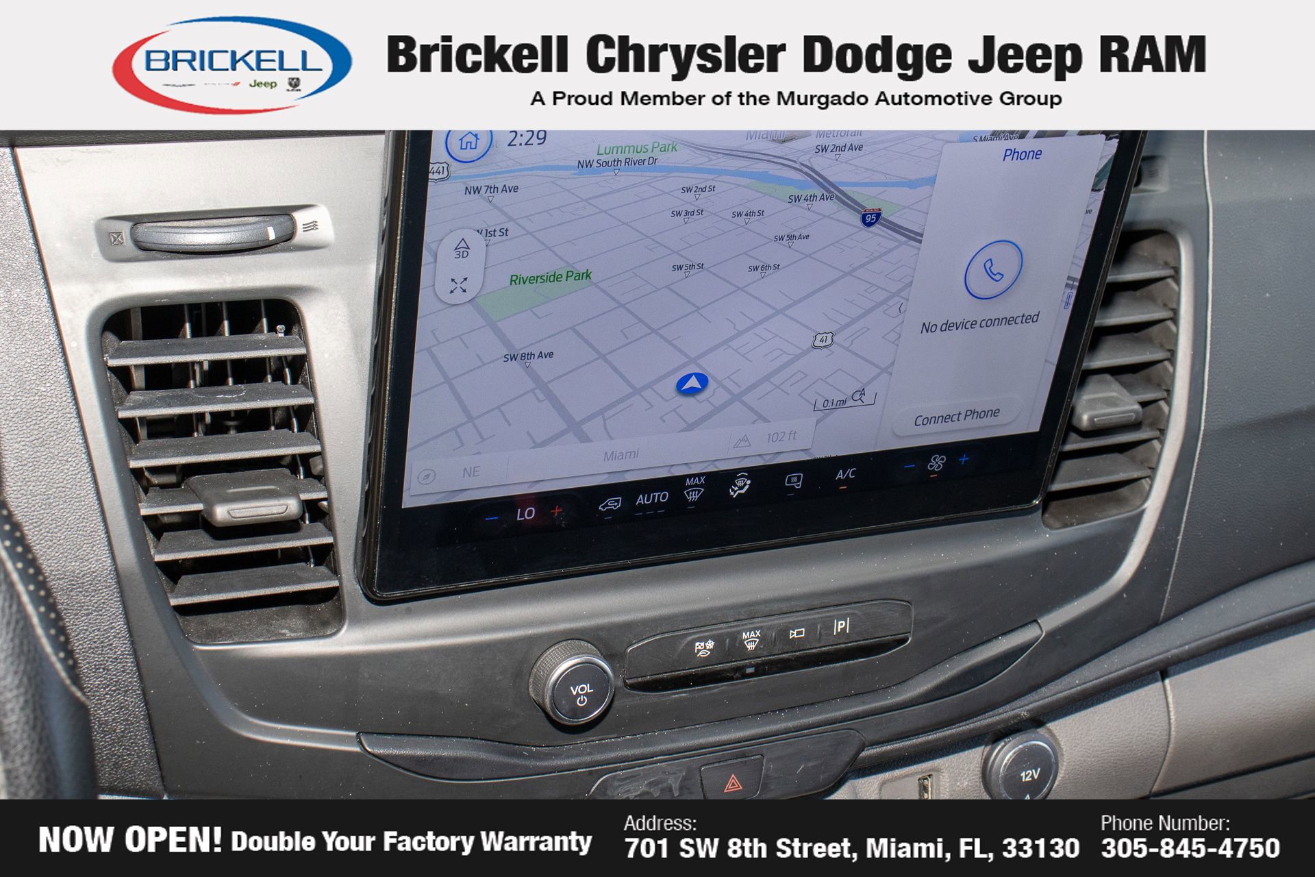 Used 2023 Ford E-Transit Medium Roof image 27