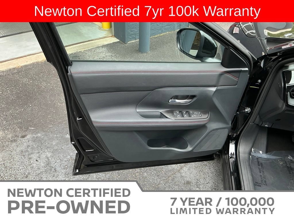 Used 2026 Nissan Kicks SR w/ Cold Weather Package AWD/4WD image 37