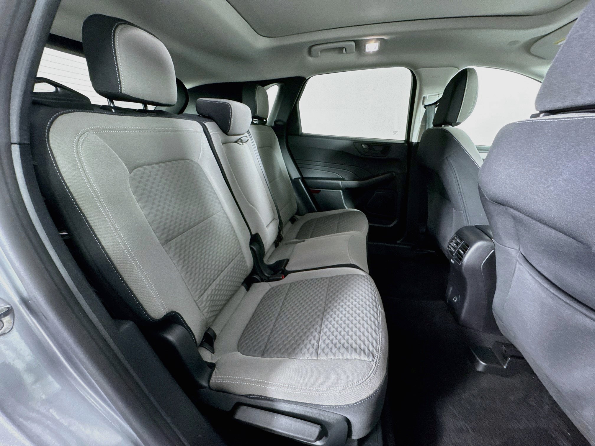 Used 2022 Ford Escape SE w/ Convenience Package AWD/4WD image 28
