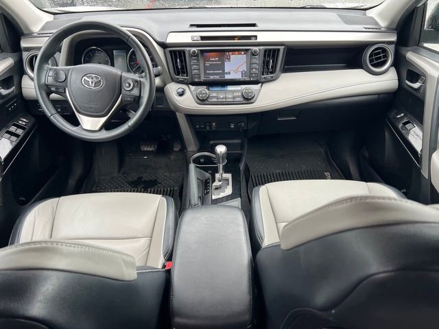 Used 2016 Toyota RAV4 Limited image 10