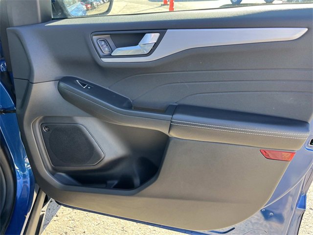 Used 2023 Ford Escape Platinum w/ Premium Technology Package image 24