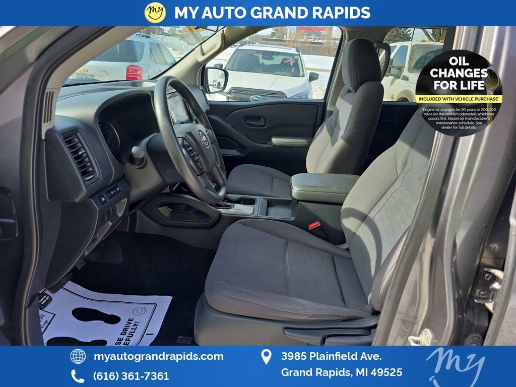 Used 2022 Nissan Frontier S w/ Technology Package AWD/4WD image 9