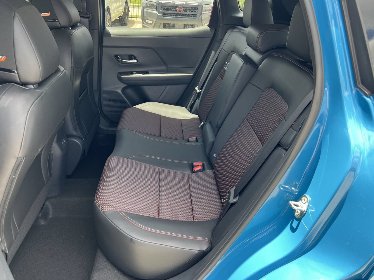 New 2026 Nissan Kicks SR w/ SR Premium Package FWD image 15
