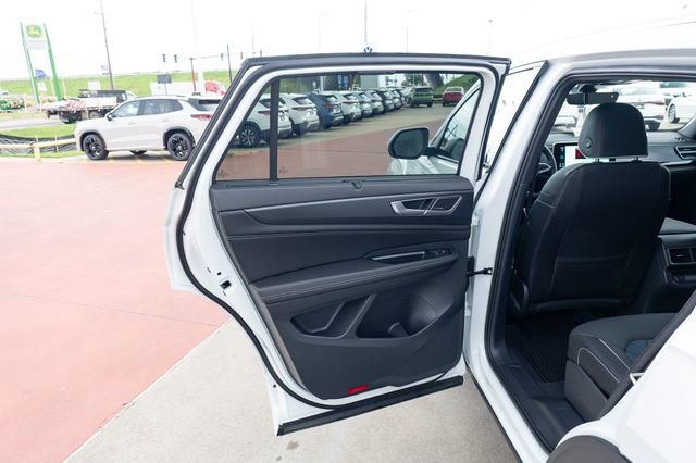 New 2026 Volkswagen Atlas Cross Sport SEL Premium R-Line AWD/4WD image 14