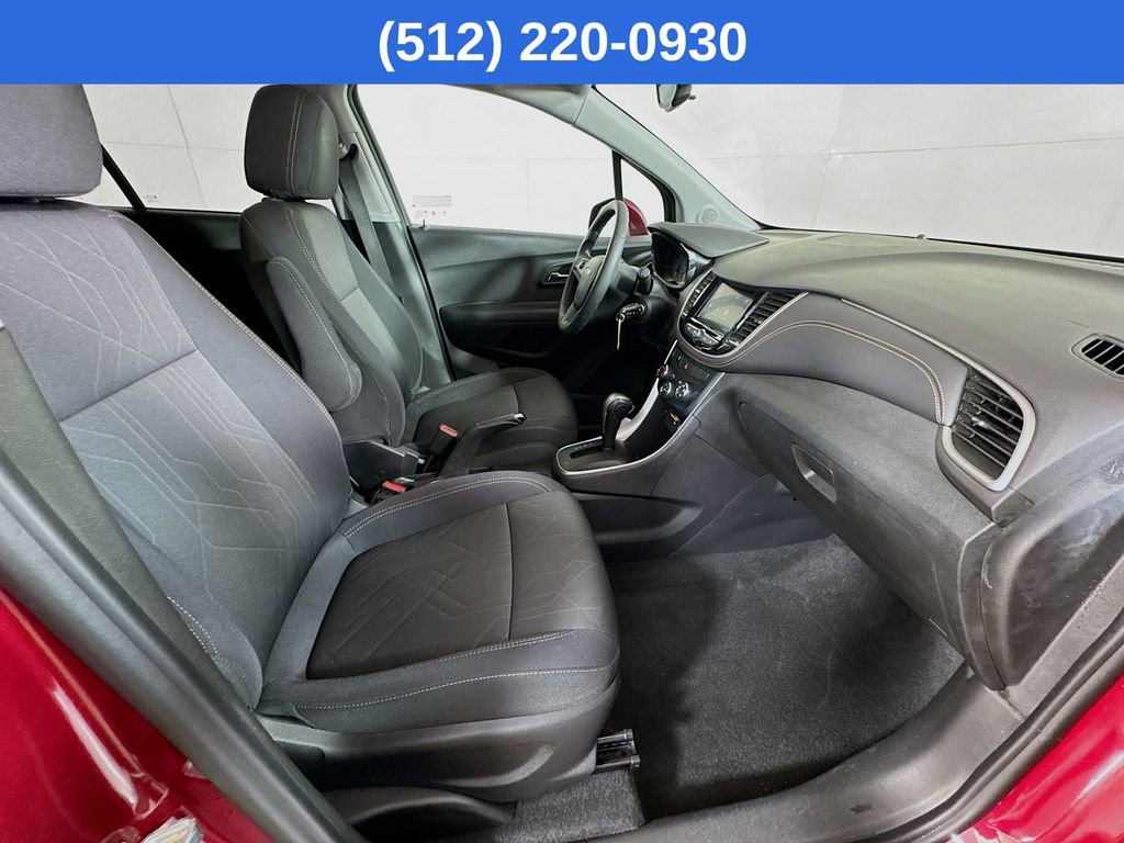 Used 2020 Chevrolet Trax LT image 33