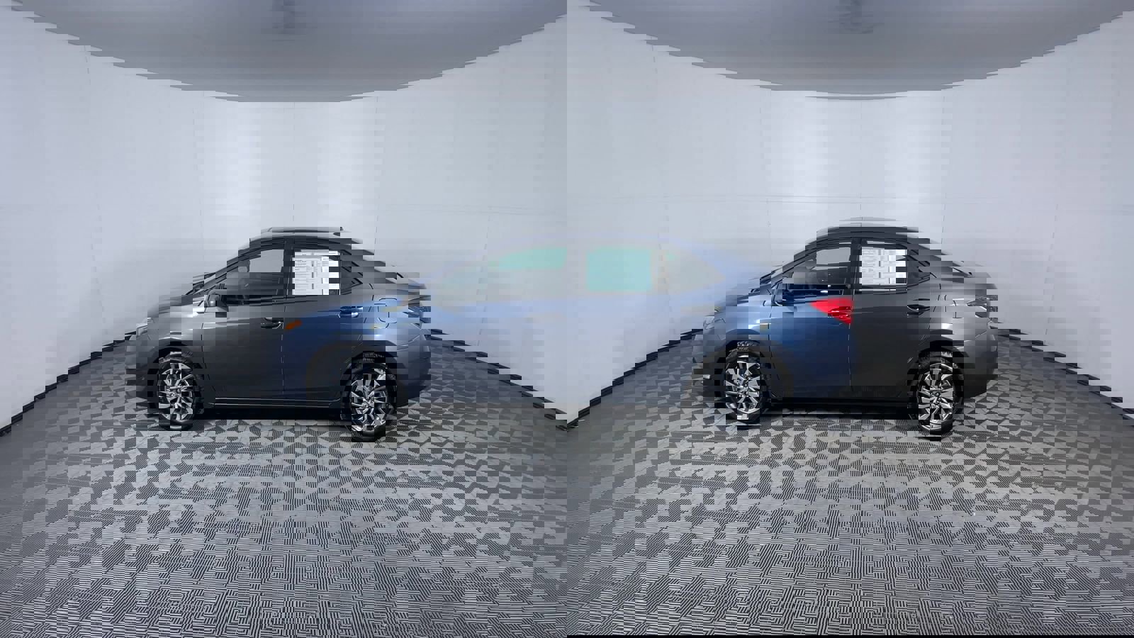 Used 2017 Toyota Corolla XLE image 6