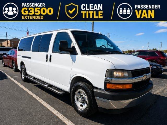 Used 2019 Chevrolet Express 3500 LT w/ LT Preferred Equipment Group RWD image 1