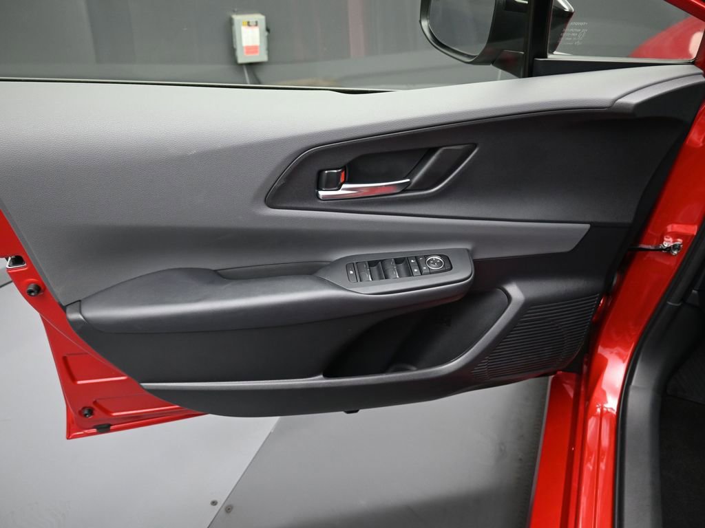 Used 2025 Toyota Prius XLE image 11