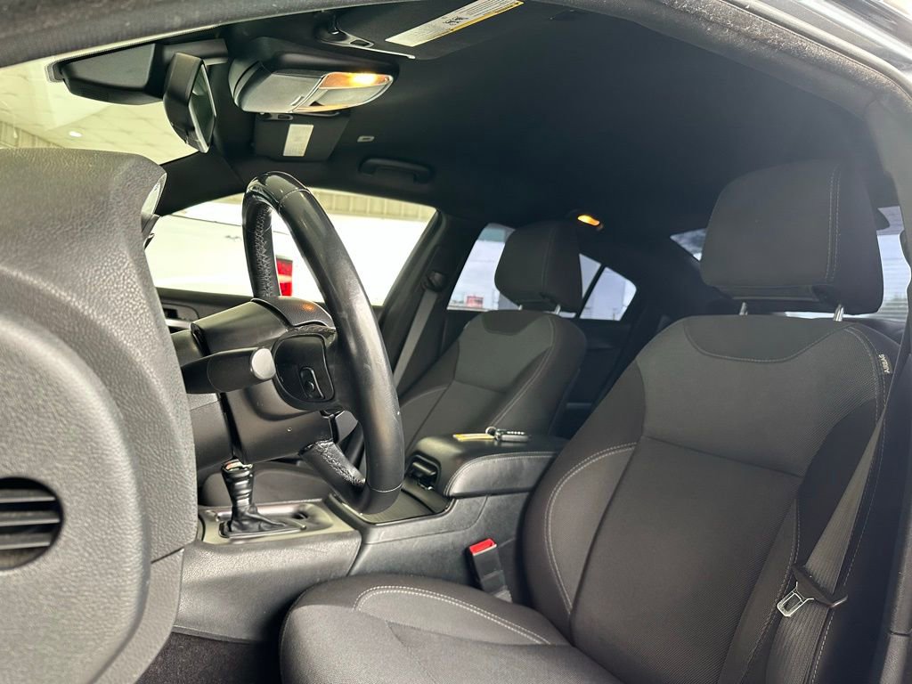 Used 2017 Dodge Charger SE w/ Blacktop Package image 14