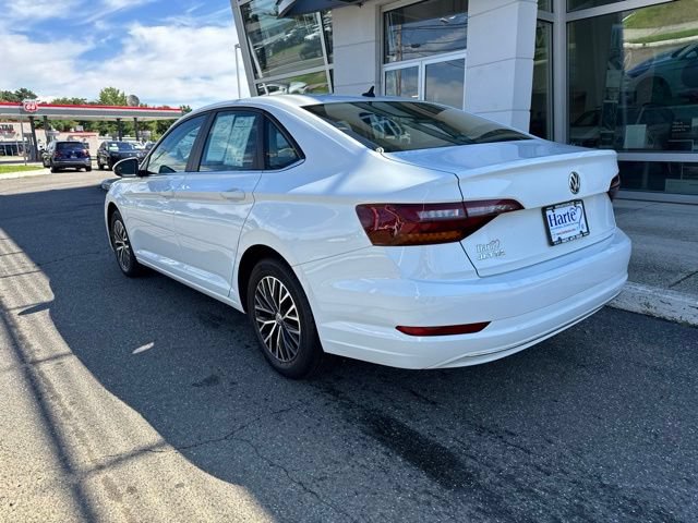 Used 2019 Volkswagen Jetta SE w/ Cold Weather Package FWD image 3