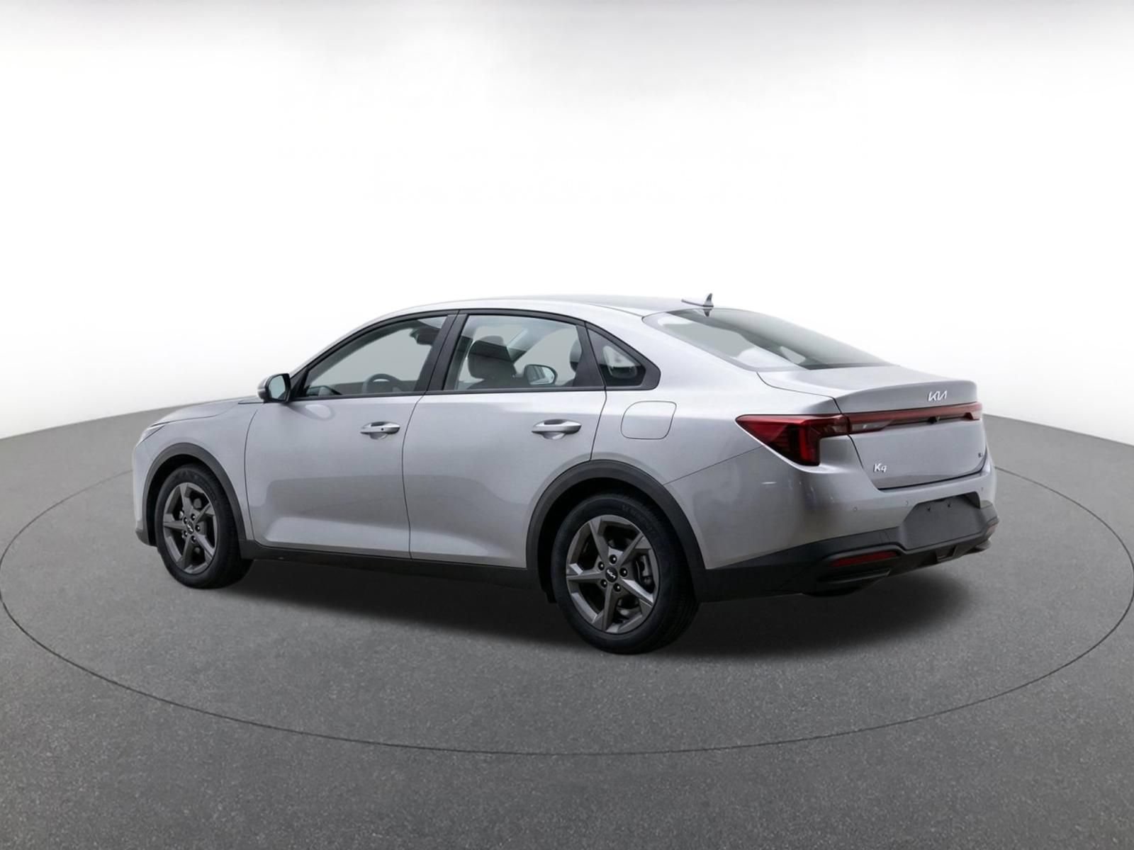 Used 2025 Kia K4 FWD image 6