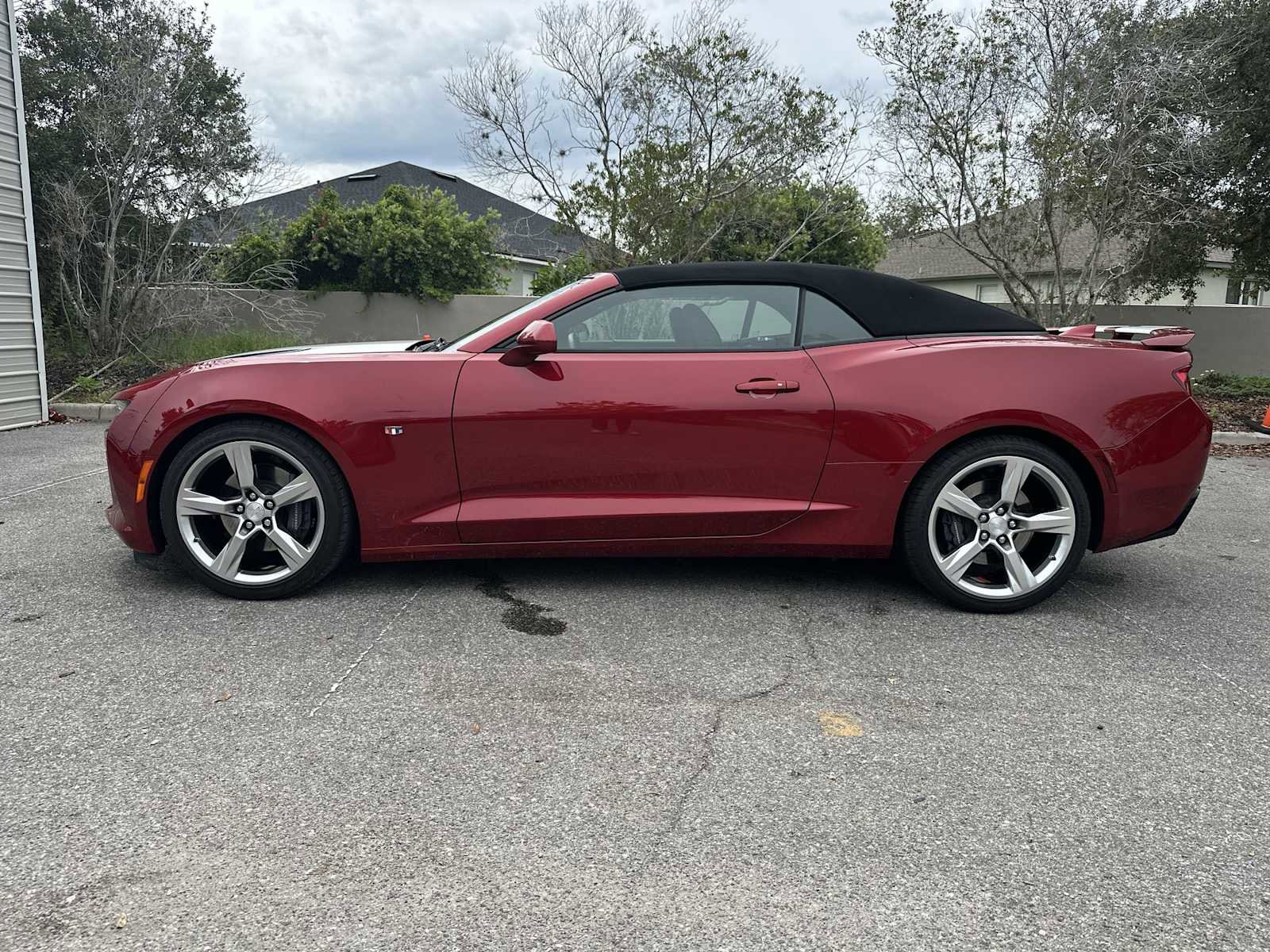 Used 2018 Chevrolet Camaro SS RWD image 3