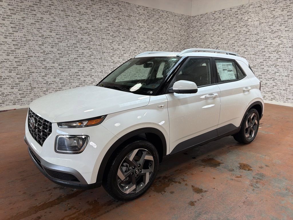 Used 2026 Hyundai Venue SEL FWD image 3
