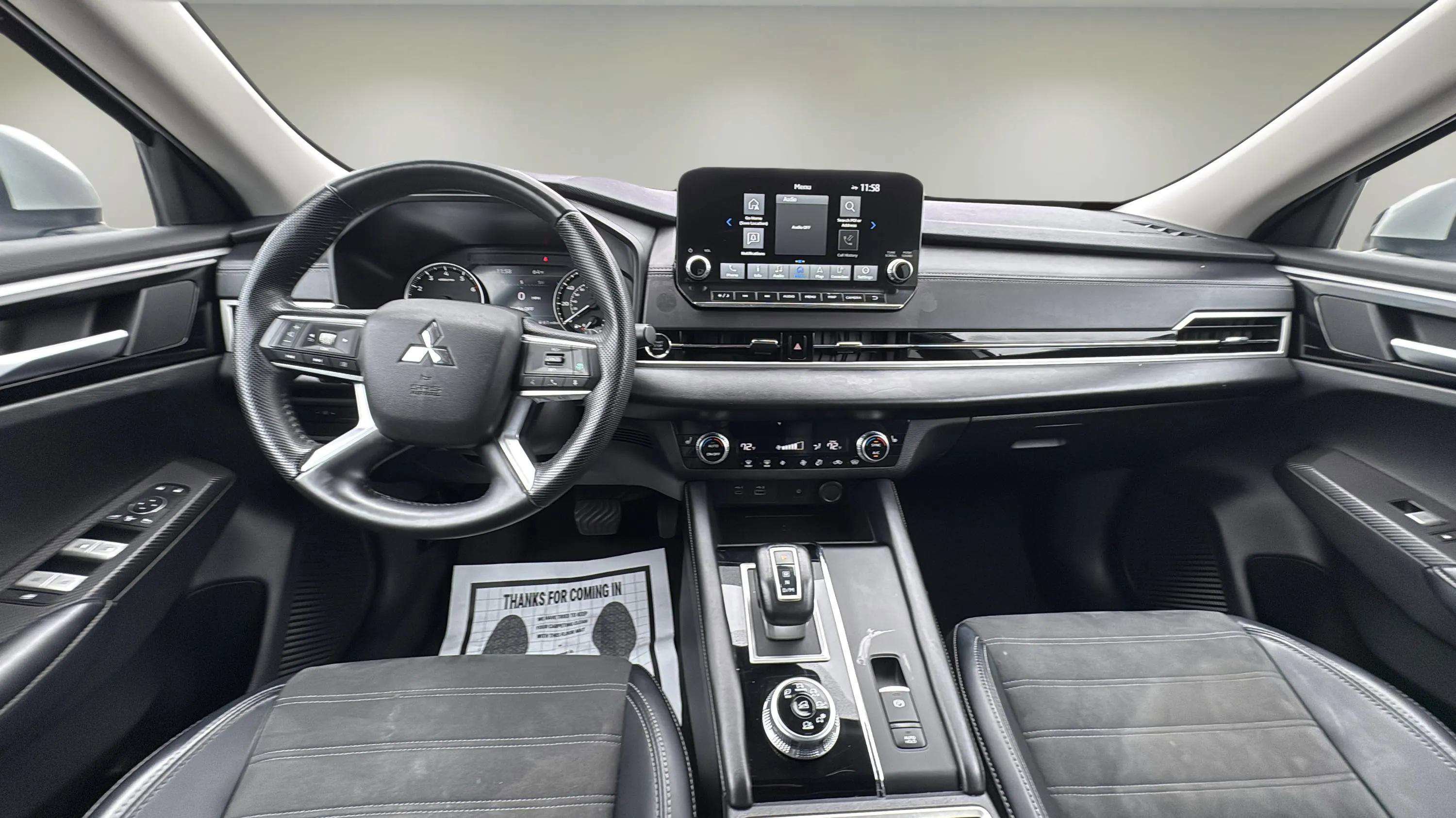 Used 2024 Mitsubishi Outlander SE image 21